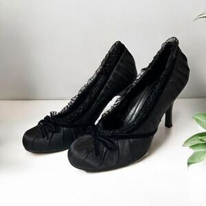 Y2K Black Satin Lace Trim Round Toe Retro Style Pumps Heels - Size 8